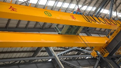 起重機(jī)操作過程中為什么嚴(yán)禁斜拉斜吊？ 安全事故多產(chǎn)生于違規(guī)作業(yè)